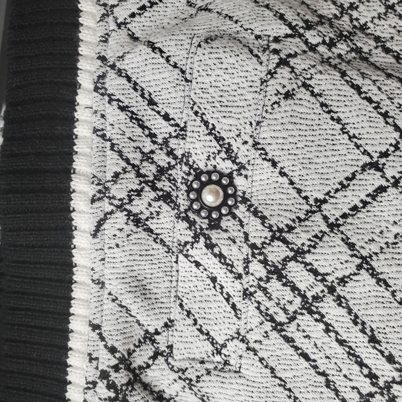Karl Langerfeld skirt - Picture 8 of 8